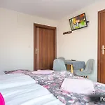Puchatek 3* שצ'קלארסקה פוראובה